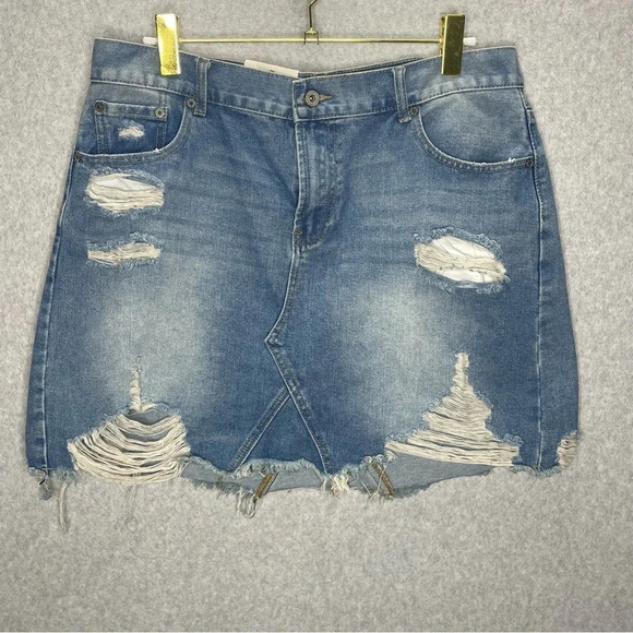 Umgee Denim Streetwear Grunge Pink Light Wash Distressed Mini Skirt - Picture 1 of 5